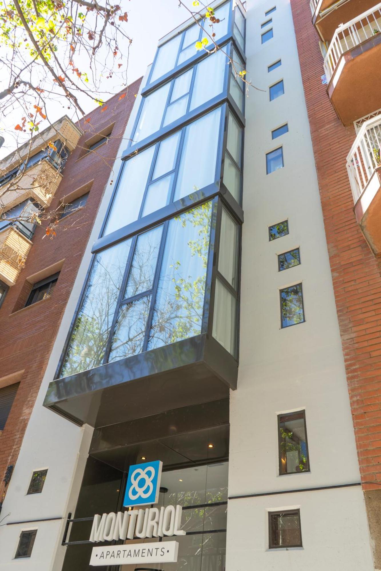 Monturiol Apartaments Barcelona Eksteriør billede