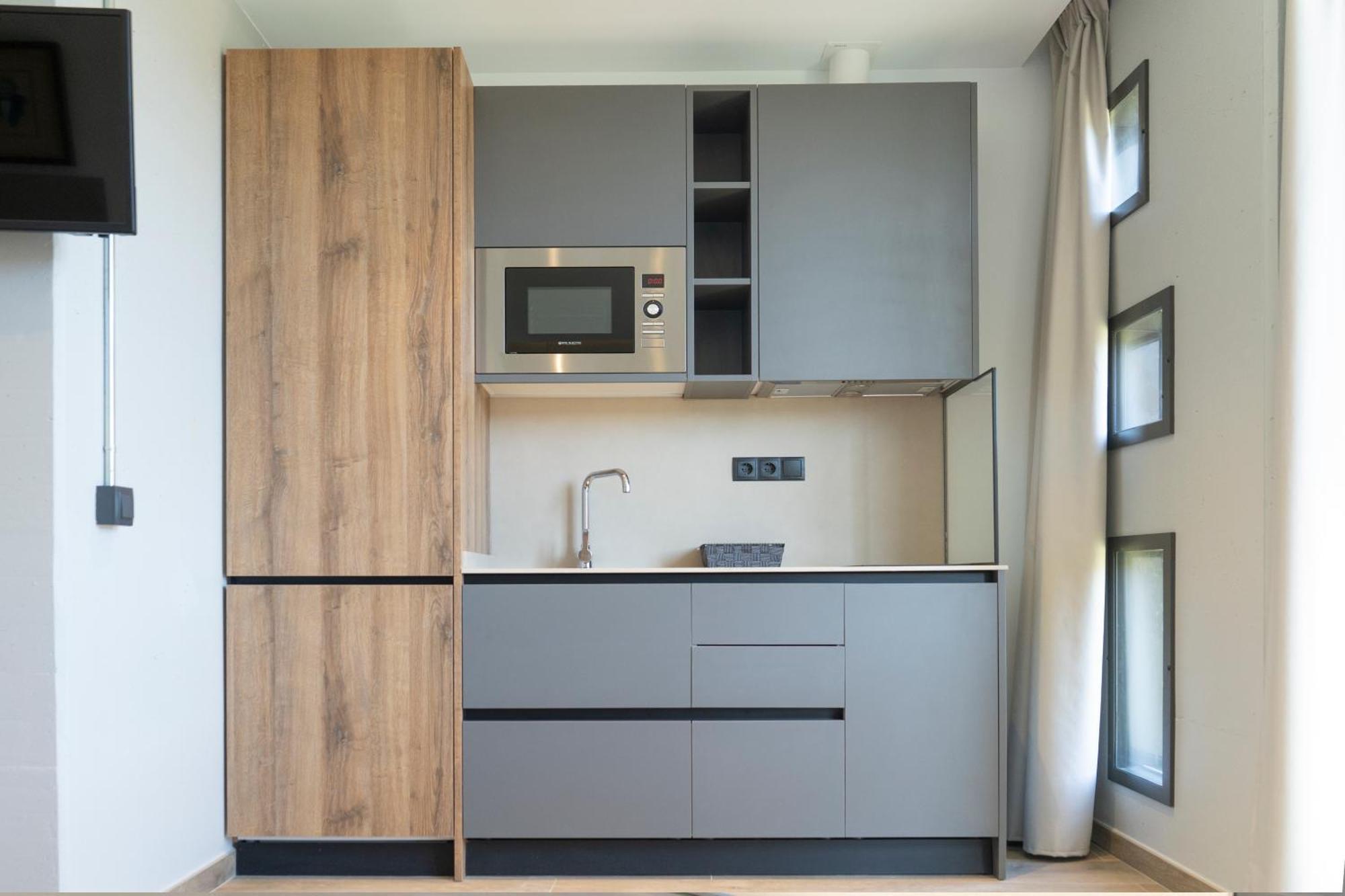 Monturiol Apartaments Barcelona Eksteriør billede